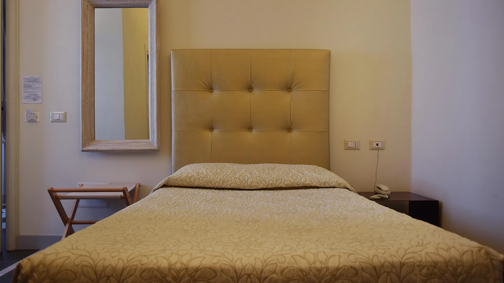 Hotel Maison Tresnuraghes 3*,  Italy