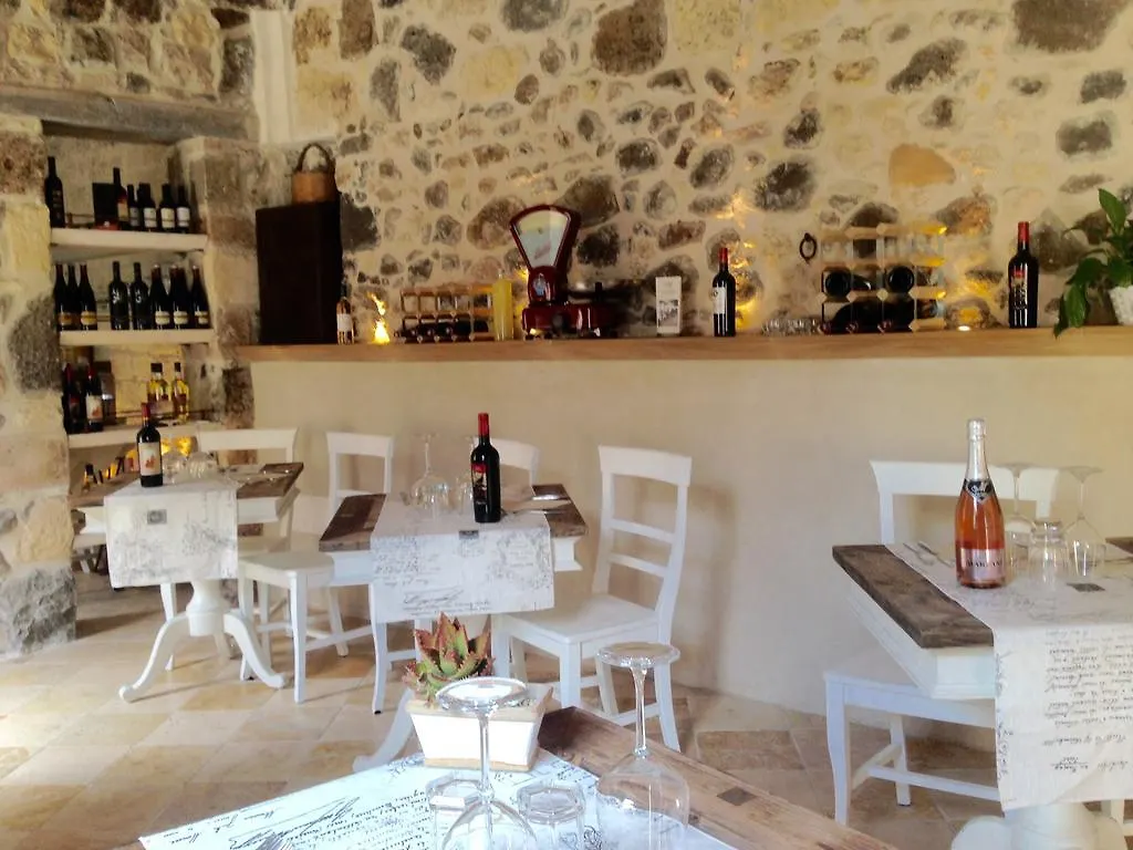 Hotel Maison Tresnuraghes Italy